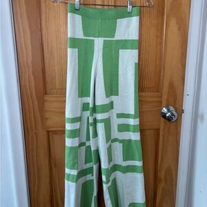Green and White Geometric Knit Pants Set